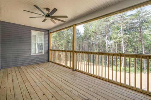 Caliber Home Builder, The Hart, Covered deck